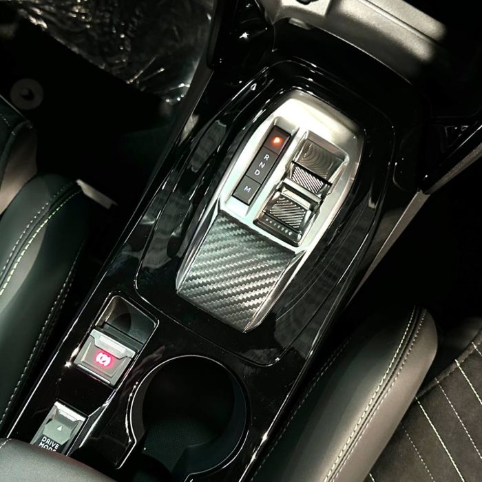 PEUGEOT 2008 GT 2024