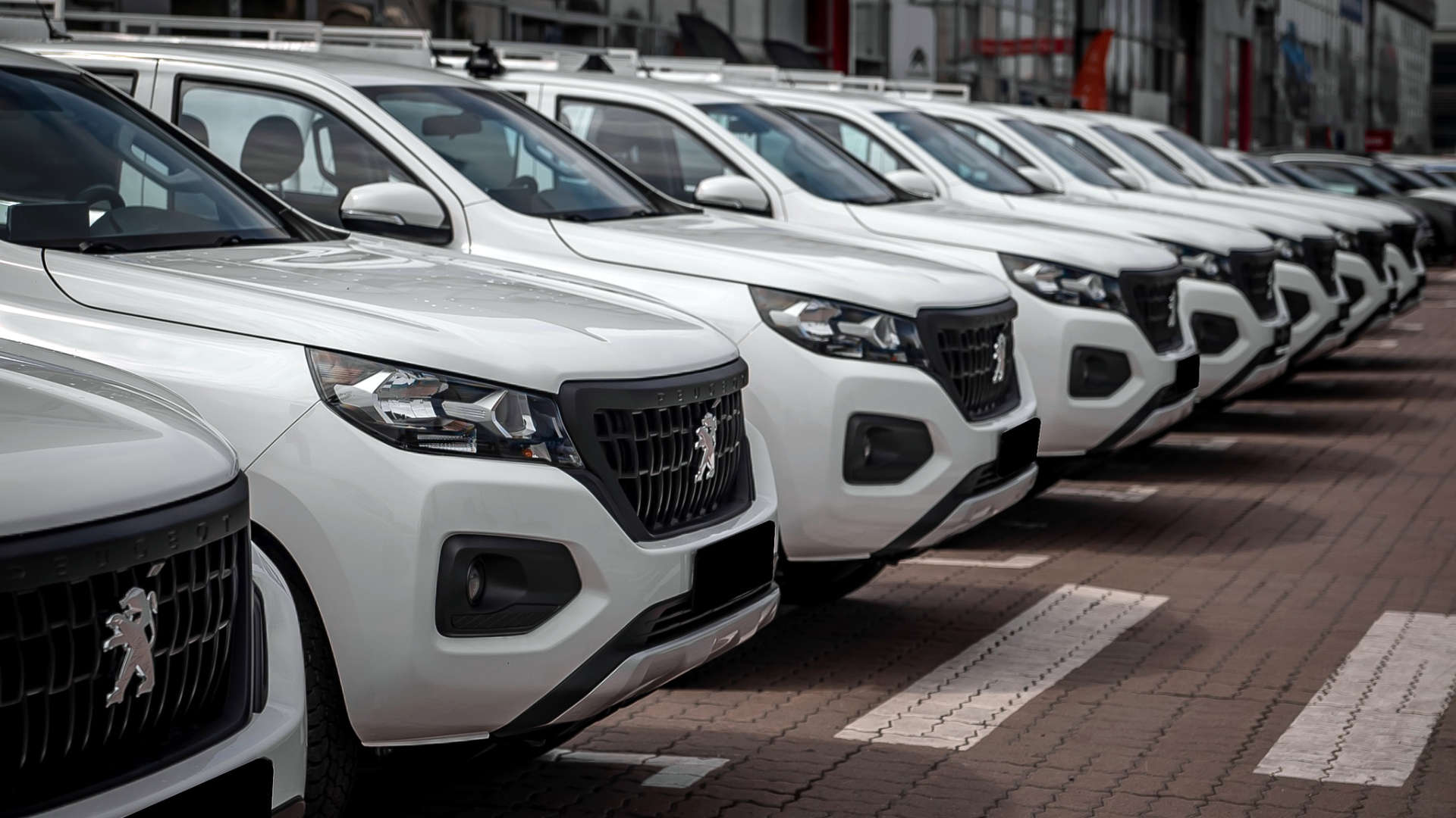 Повноприводний пікап PEUGEOT Landtrek знову доступний для замовлення